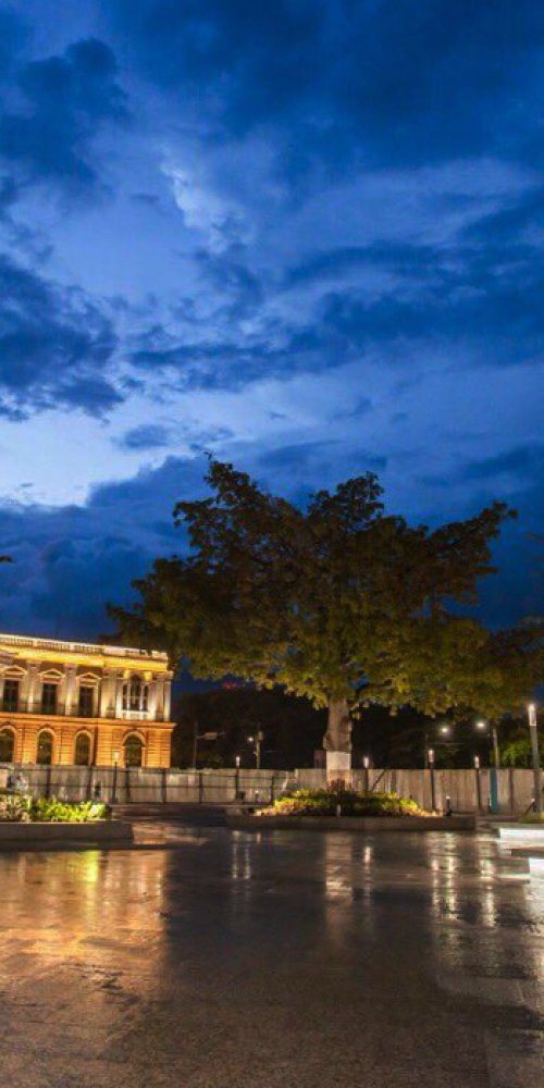 San Salvador accommodation area